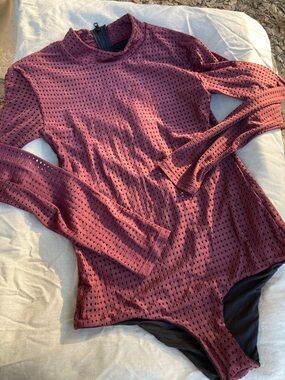 Acacia ehukai surf suit XL burgundy